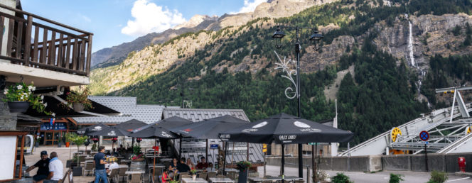 [La Table de la Fare]Terrasse du restaurant La Table de la Fare.