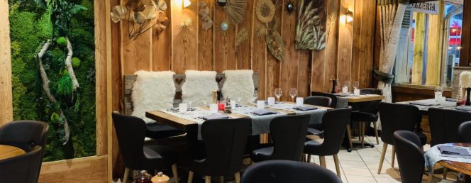 [Le Chalet Gourmand]Salle de restaurant