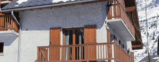 [Chalet Lucette – Nigel Purkhardt]Chalet Lucette Exterior