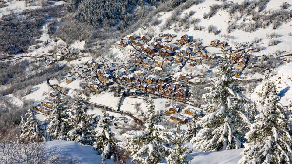 Vaujany Station Village Séjour ski et vacances montagne Isère