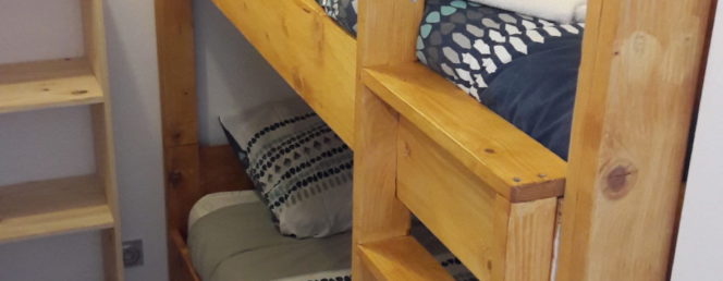 [Les Améthystes – Gamore Jean Michel]Petite chambre