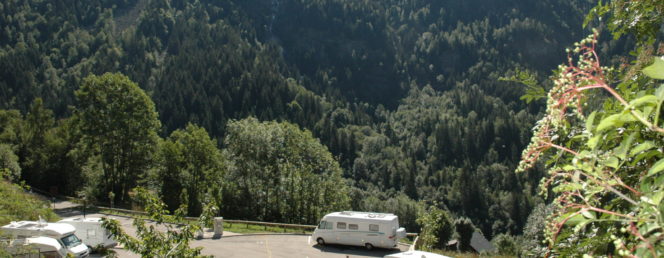 [Accueil / Aire de Camping-Cars]Aire Camping-Car_Vaujany_Eté_13