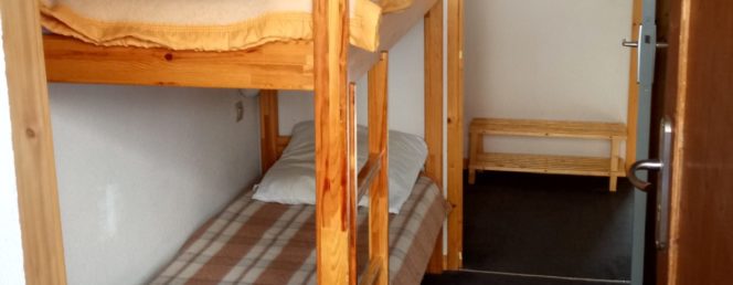 [La Fare n°16]5.Cabine