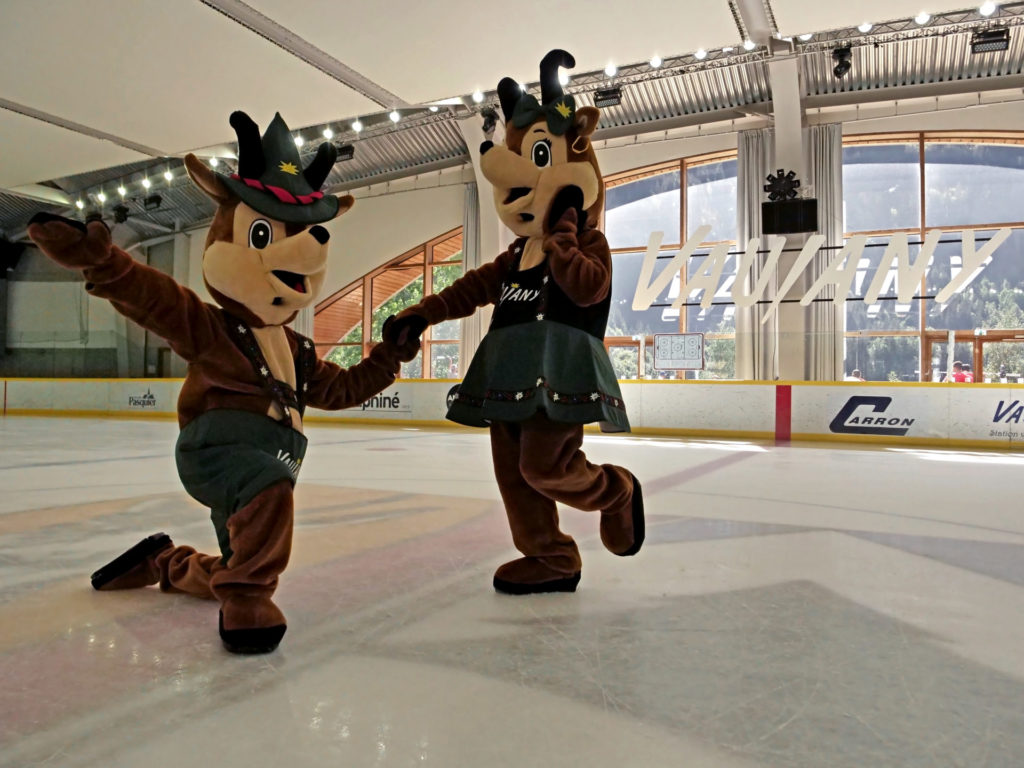 Mascottes Jauvany et Jauvana_Patinoire_Pôle Sports et Loisirs_Août 2020_002