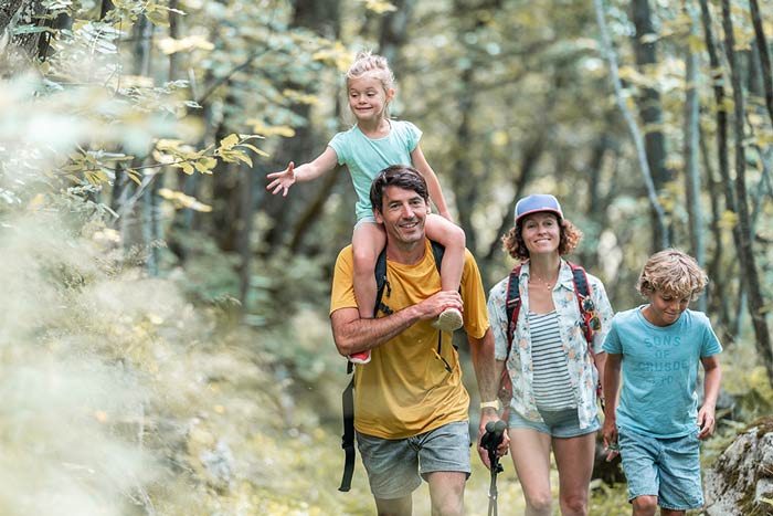 Randonnée en famille à Vaujany : cascade de la Fare