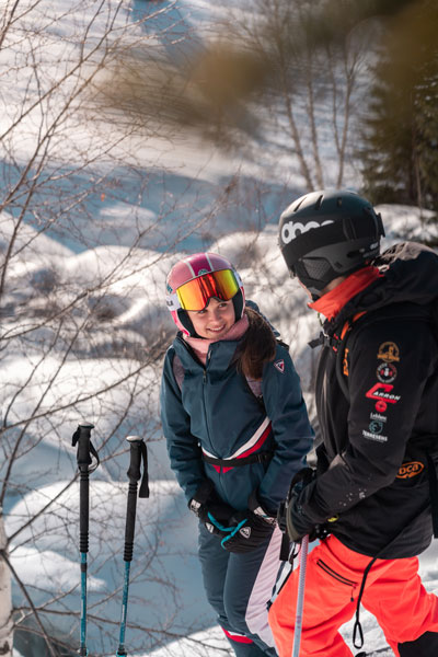 Ski alpin : regards croisés d'adolescents à la montagne