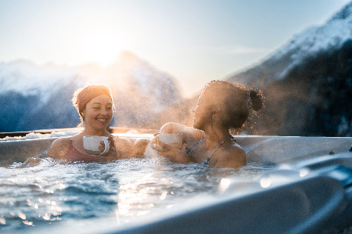 Spa extérieur à Vaujany avec vue sur les montagnes