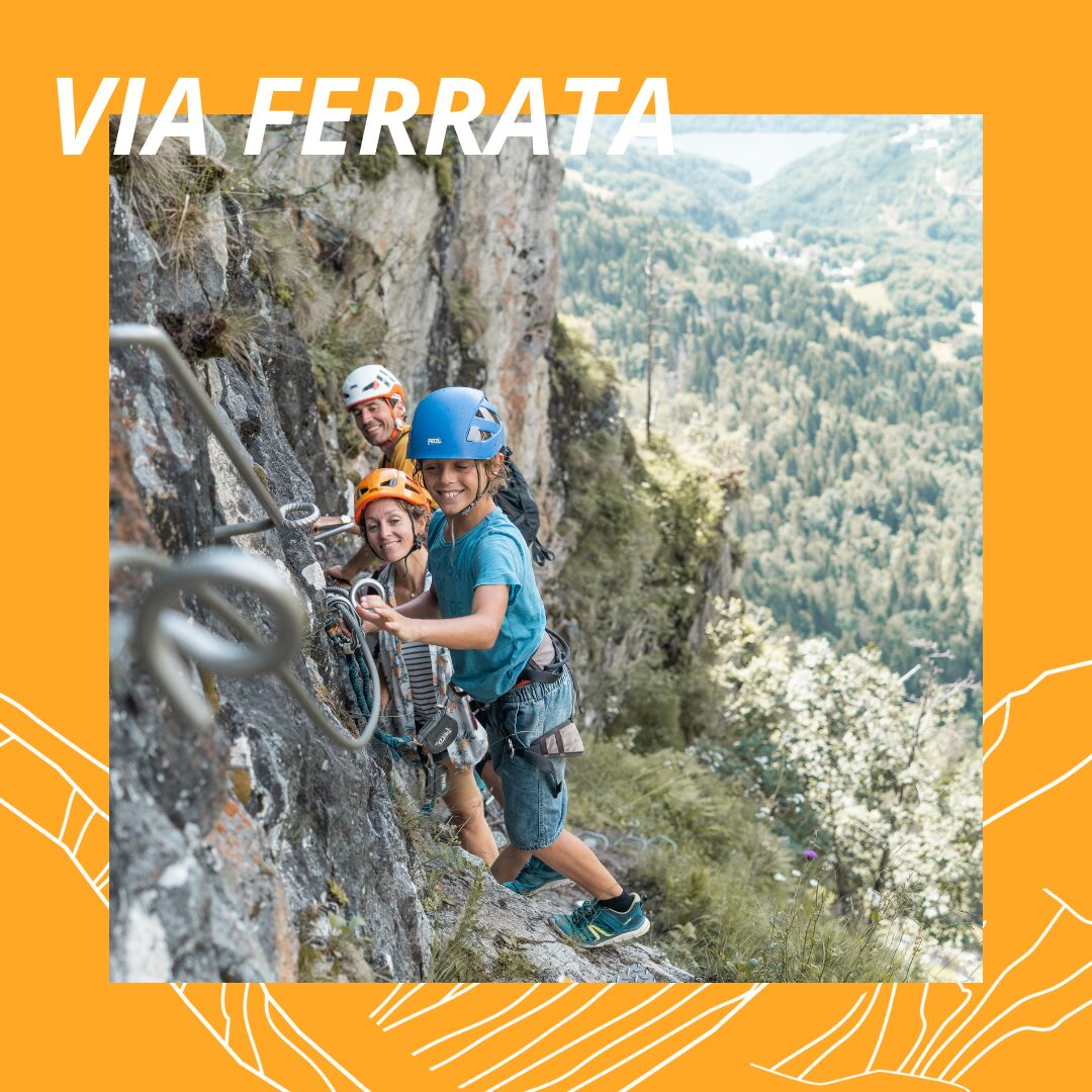 A familly at the Via Ferrata de La Fare - download th guide